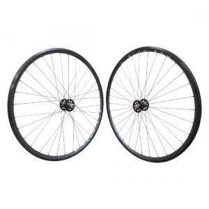WHL PR 700 622x18 H+SON ARCHETYPE BK 32 OR8 FX/FX SEAL BK DT2.0/1.8BK RADIAL FRONT