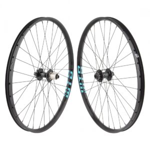 WHL PR 27.5 584x29 WTB KOM TRAIL TCS 2.0i29 BK DISC 32 OR8 MT3200 8-10sCAS 6B 15mm 12mm SEAL BK 110mm 148mm SS2.0BK PV